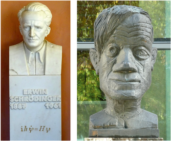Erwin Schrödinger mellszobra és egy másik szobor Erwin Schrödinger mellszobra, rajta a híres kvantummechanikai egyenlet, és egy másik szobor.